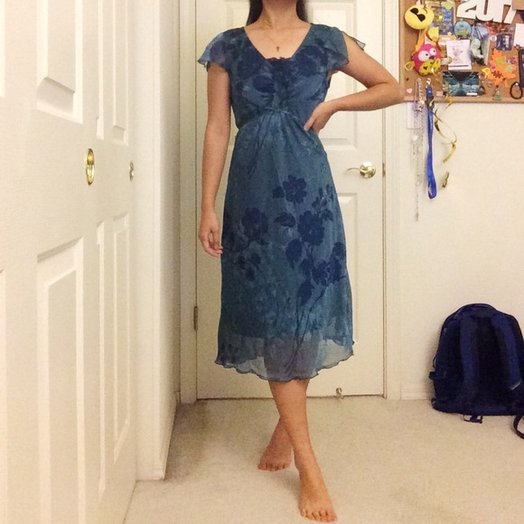 La Belle Dresses & Skirts - La belle | Blue floral midi dress La Belle Dresses & Skirts - La belle | Blue floral midi dress